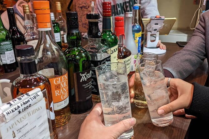 Tokyo: Shinjuku Golden Gai Bar Hopping That Only Locals Know - Immersing Yourself in the Unique Bar Culture