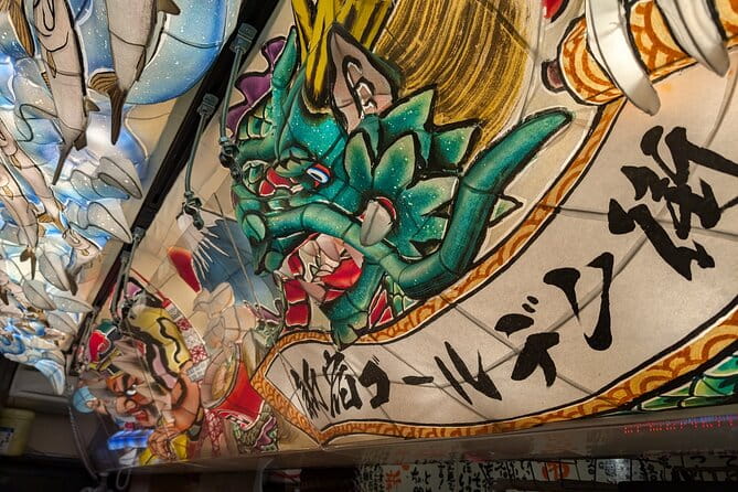 Tokyo: Shinjuku Golden Gai Bar Hopping That Only Locals Know - Embracing the Intimate and Lively Atmosphere