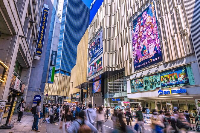 Tokyo: Visit Cosplay Shop and Shopping in Anime Store - Exploring the Cosplay Shop