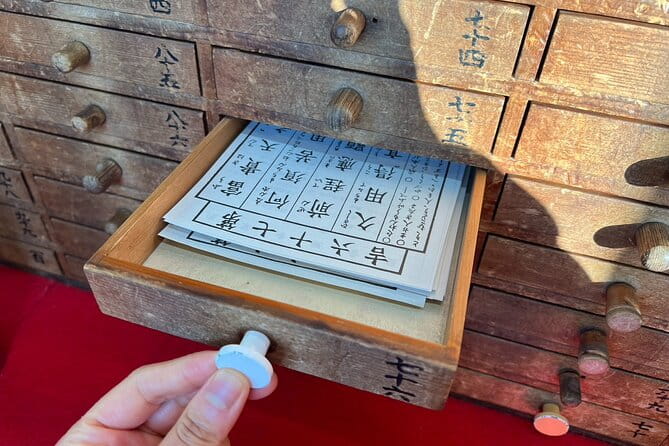 Tokyo, Walking Tour of Sensoji Temple and Surroundings in Asakusa - Partaking in the Omikuji Fortune Telling Ritual