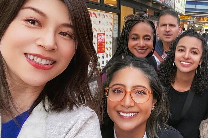 Tokyo Walking Tour With Licensed Guide Shinjuku - What to Expect on the Tour