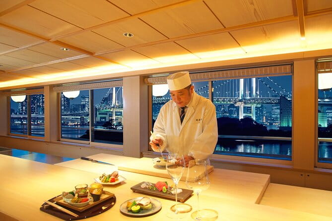 Tokyo: Yakatabune Private Lunch/Dinner Cruise - Drinks and Beverages: All-You-Can-Drink Options