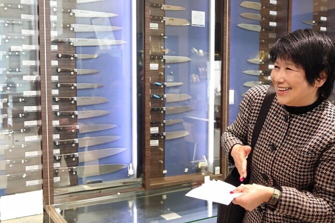 Tokyos Imperial Palace & Nihonbashi Tour - Negative Experiences