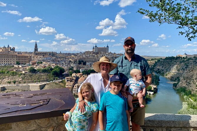 Toledo and Segovia Tour 8 different places - FAQ