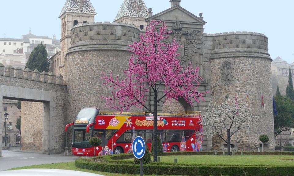 Toledo: City Sightseeing Hop-On Hop-Off Bus Tour & Extras - Additional Services and Extras