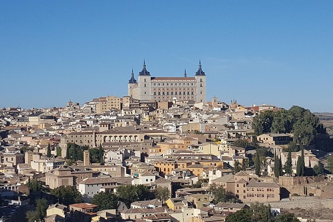 Toledo Highlights Tour for Explorers From Madrid - Bilingual Guide Accompanies Tour