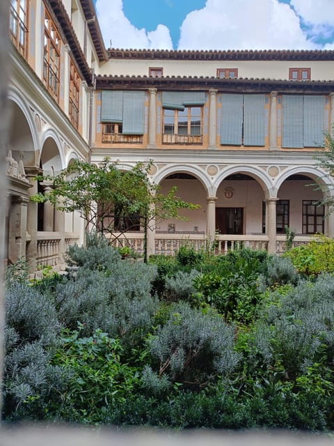 Toledo: Marzipan Convent Route with Tasting and Wine - Key points / Takeaways