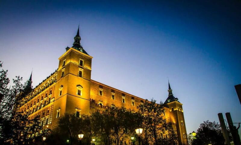 Toledo's Private Tour in Spanish - Exploring the Jewish Quarter: A Neighborhood of Stories