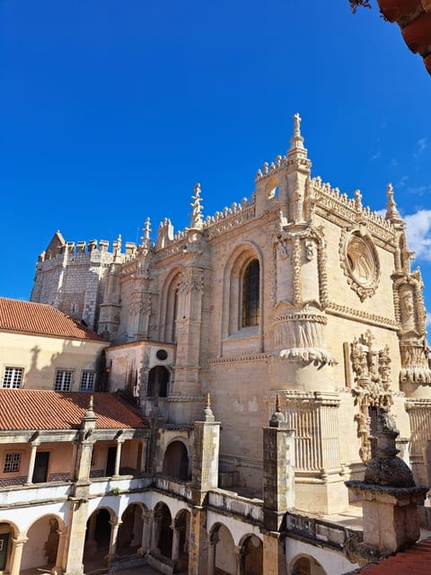Tomar: Almourol Castle, Constância, convent of Christ - FAQ