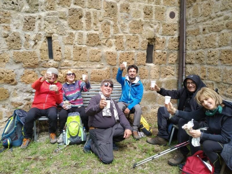Tomb Hunting and Trekking Adventure in Sovana - FAQ