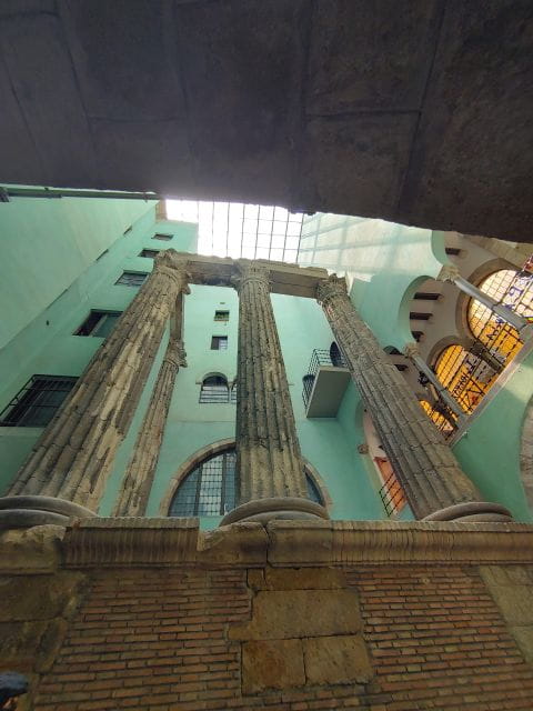 Top Tours Barcelona - Walking Tour of Ancient Barcelona - Meeting Point and Finish