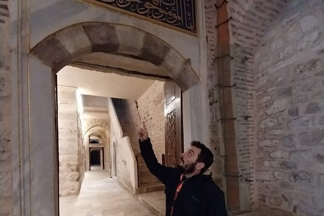 Topkapi Palace with Harem Walking Tour with Guide - Key Points / Takeaways