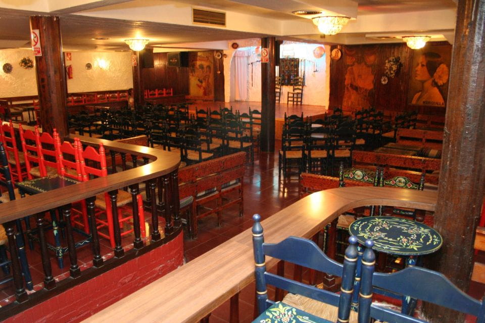 Torremolinos: Flamenco Show With Drinks - Experience Highlights