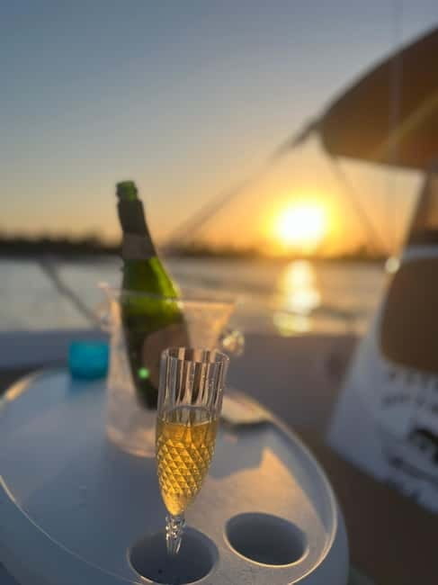 Torrevieja: Private Sunset Boat Tour with Cava - Who This Tour Is Perfect For
