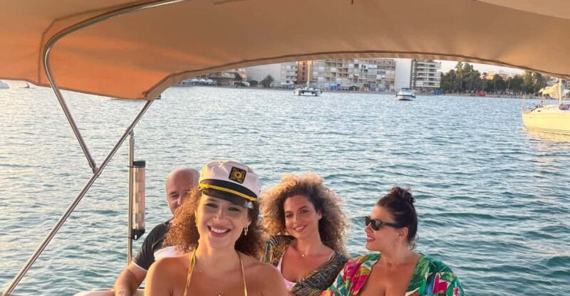 Torrevieja: Sunset onboard + Cava Cup - Who Would Love This Experience?