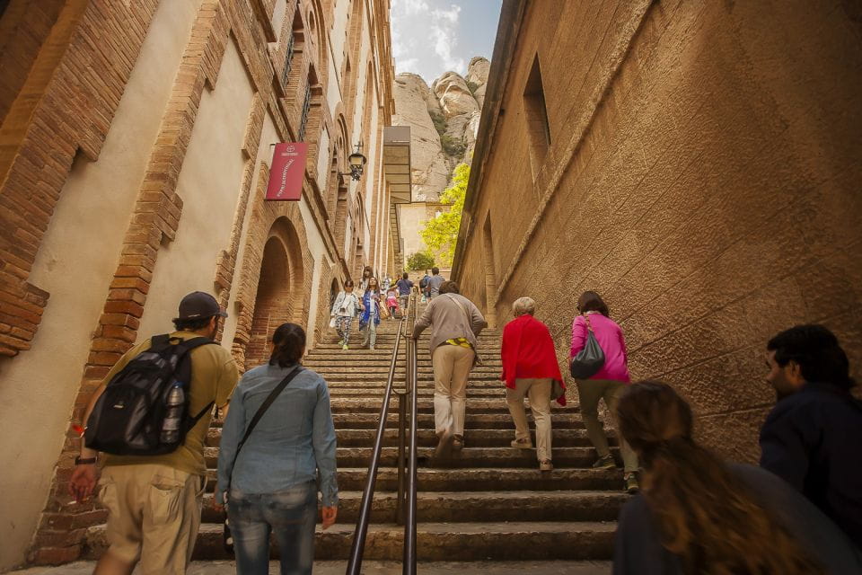 Tot Montserrat: Transport, Museum Tickets, and Lunch - Enjoying the Catalan Lunch