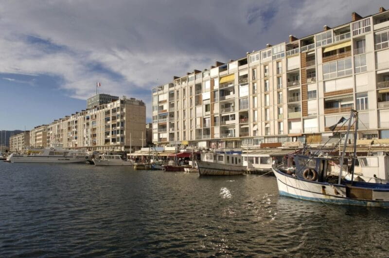Toulon: Express Walk with a Local in 60 minutes - The Itinerary: What You’ll Actually See and Do