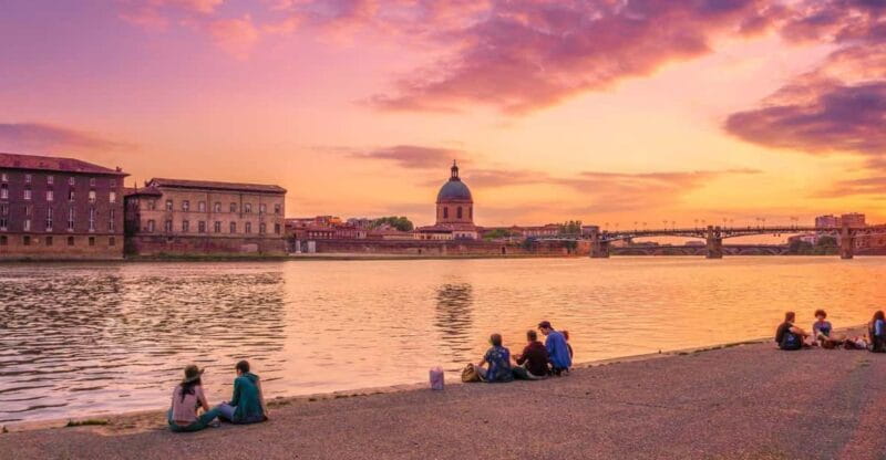 Toulouse: Express Walk with a Local in 60 minutes - Discover Toulouse in Just 60 Minutes with a Local Guide