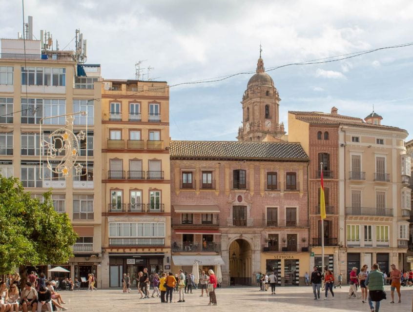 Tour Around the Historic Center of Malaga Around the Market - Accessibility Features