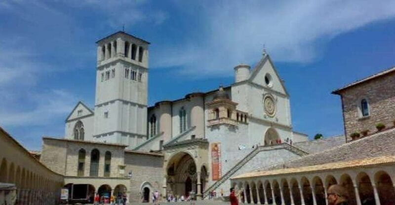 Tour Assisi e Spello with van - Discovering Assisi: From St. Francis to Sacred Spaces