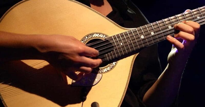 Tour Fado By Night *Private Tours* - Exploring Lisbons Nightlife and Fado: What to Expect from the Tour