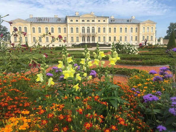 Tour from Riga to Vilnius: Bauska Castle, Rundale Palace and The Hill of Crosses - A Day of Baltic Highlights: A Practical Breakdown