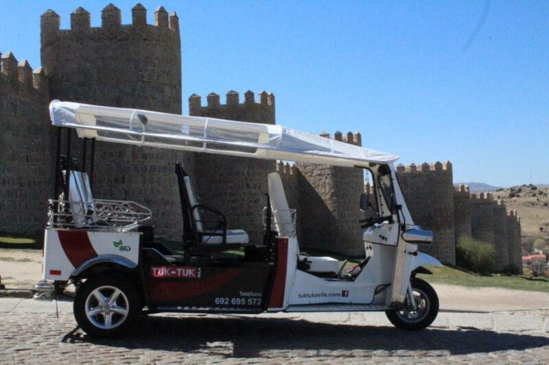 Tour Guiado En Tuk Tuk Recorre Avila De La Forma Mas Comoda - Discovering Avila on a Tuk Tuk: A Practical Guide