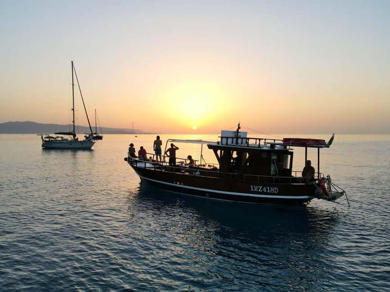 tour in barca-visita grotte con sosta bagno a cala janculla - FAQs