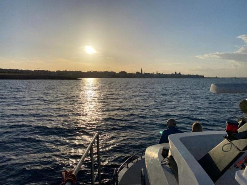 Tour in barca(Monopoli-Polignano) con sosta bagno e aperitiv - The Practical Details of the Tour in Monopoli to Polignano a Mare