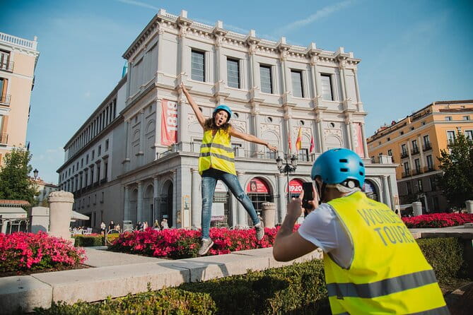 Tour in segway around the city in 1 hour - A Closer Look at the Madrid Segway Tour Experience