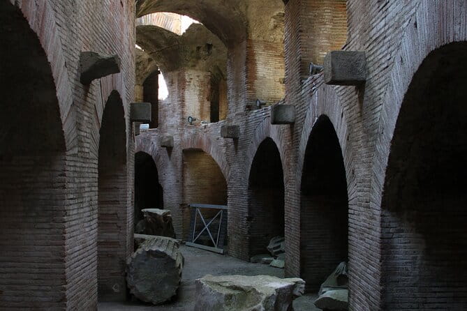 Tour in the ruins of Pozzuoli with an archaeolgist. - Key points / Takeaways
