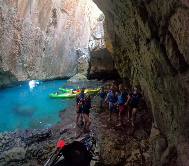 Tour kayak Moraira - Benitatxell (Cala Moraig) - The Experience of the Guides and Safety