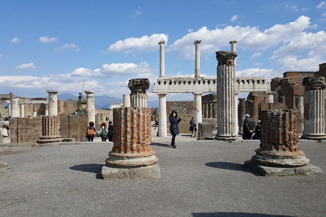 Tour of Pompeii & Amalfi Coast with Skip the Line & Pick Up from Naples Port - The logistics and what to expect