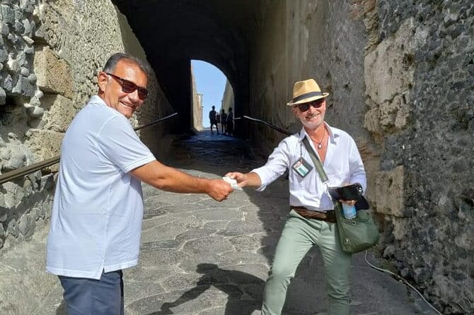 Tour of Pompeii: The Time Machine - FAQ