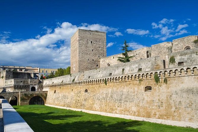 Tour of the Fortifications of Bari: the Defenses of the City and Their History - Accessibility and Amenities