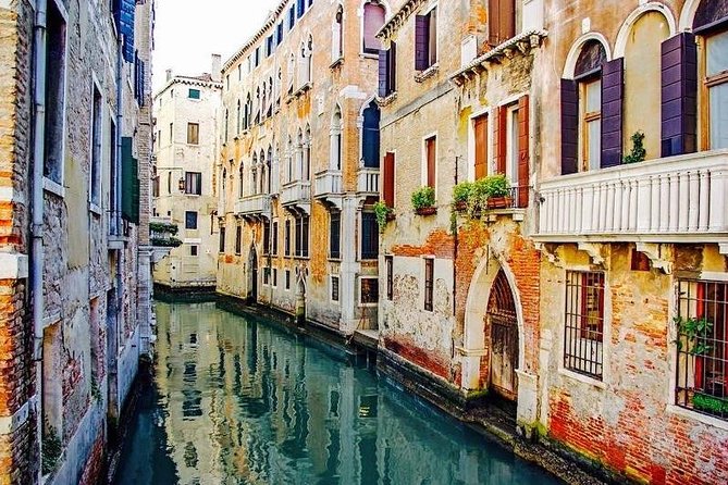 Tour of The Real Hidden Venice - Guided Walking Experience