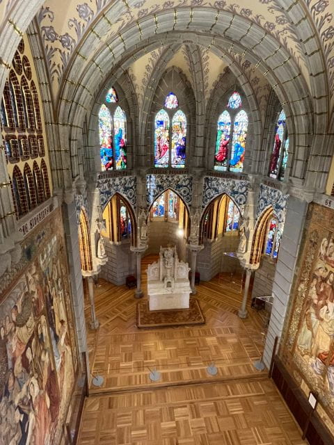 Tour Oviedo Castrillo Polvazares Astorga and Leon Cathedral - Key Points / Takeaways