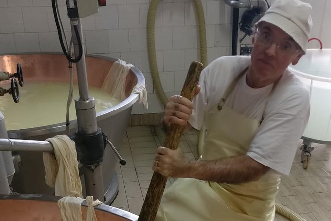 Tour Parmigiano Reggiano Dairy and Parma Ham - Key Details