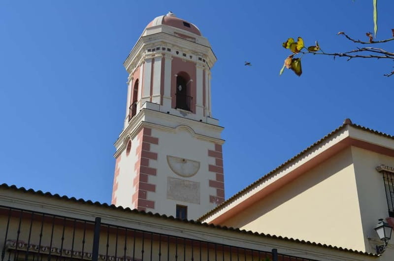 Tour por Estepona Centro - Discovering the Heart of Estepona: From Archaeological Roots to Sunny Gardens