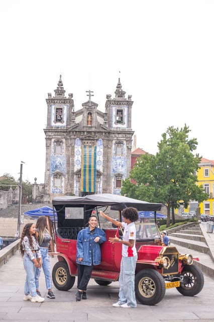 Tour Porto: Classic Car + A Toast with Port Wine - FAQ