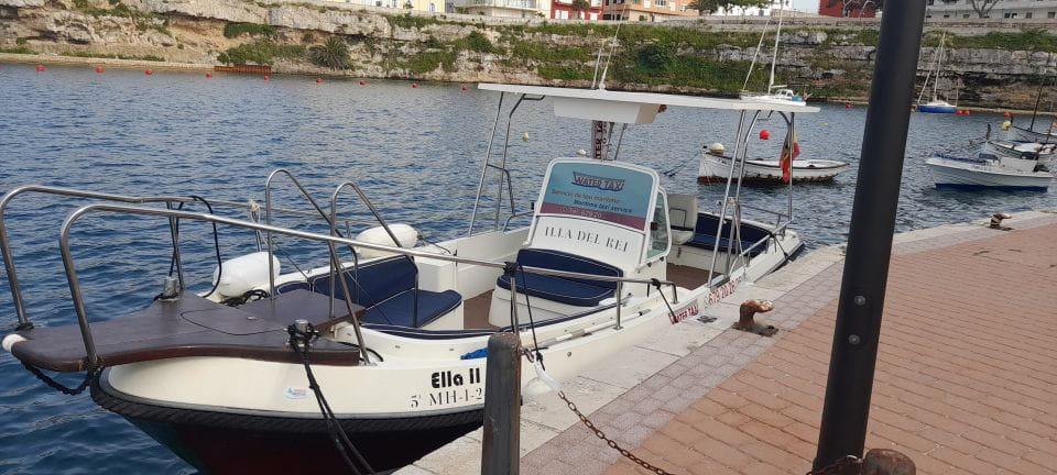 TOUR PRIVADO Maritime Taxi Service Inside the Port of Maò - How to Book Your Tour