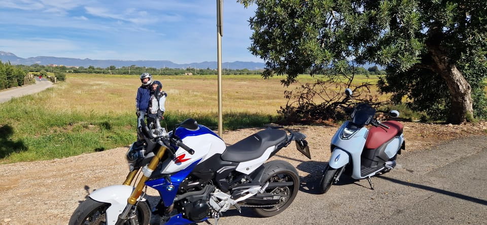 Tour Scooter 125CC Guided Cambrils Village With Hotel Pickup - Cambrils Village Exploration