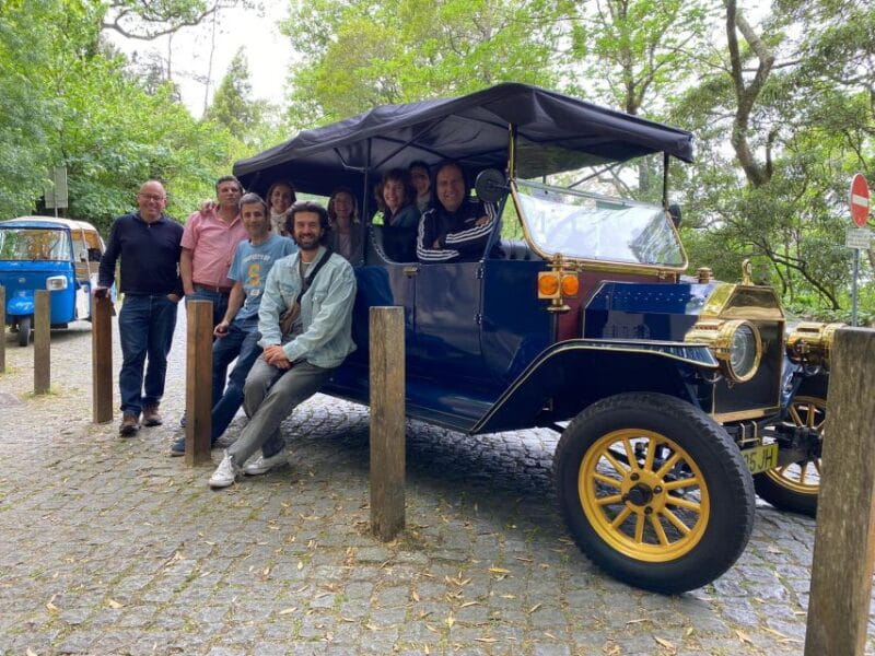 Tour Sintra: Charming tour in a Classic Car - Experience the charm of Sintra in a vintage car