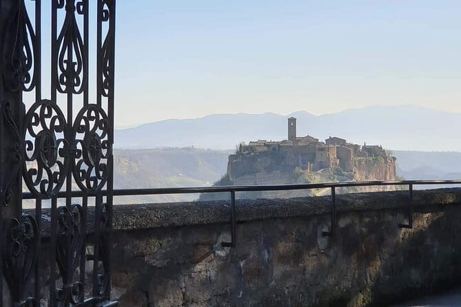 Tour to Civita di Bagnoregio and Bolsena with Panoramic stops - Introducing a Private Day Trip from Orvieto to Civita di Bagnoregio and Bolsena
