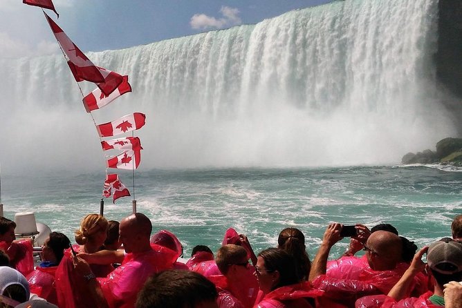 Tour to Niagara Falls With Cruise - Meeting and Pickup