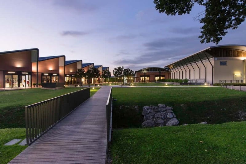 Tour to The Mall in Florence for a day of shopping - How the Day Unfolds: Travel and Departure