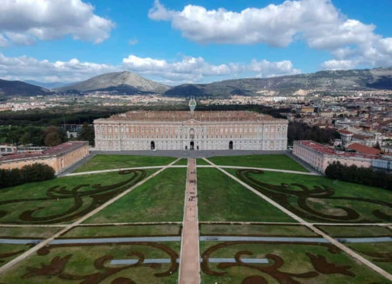 Tour to the Royal Palace of Caserta and Monte Cassino: with Guide and Tickets Included - Who It’s Best For