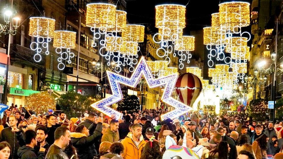 Tour to Vigo Christmas Lights Plus Pontevedra Including Boat - Key Points