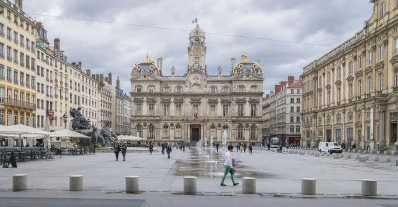 Tour with an Actor-Guide: The Revolution and the End of Lyon - FAQ