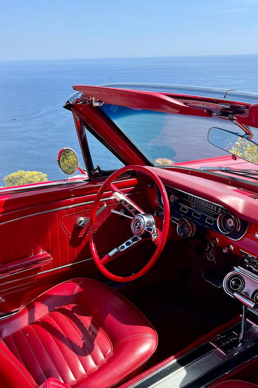 Tourist tour on French Riviera in a Ford Mustang convertible - Key points / Takeaways